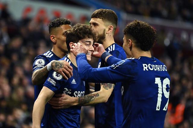 [中超]米内罗右路挑传 安德烈-路易斯送绝杀