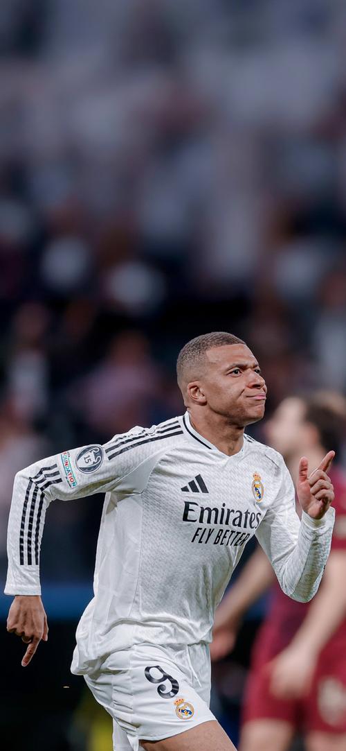 够了，别再演戏了！麦克托米奈成为那不勒斯的救世英雄