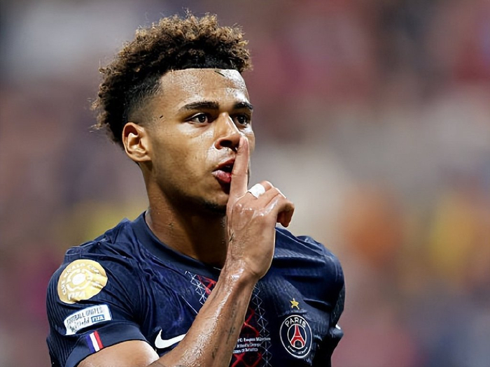 [中超]山东泰山小胜青岛西海岸