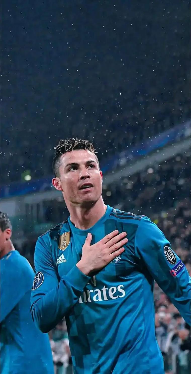 欧冠-尤文0-2本菲卡双双晋级附加赛 帕夫利季斯2场4球 [欧冠尤文图斯]