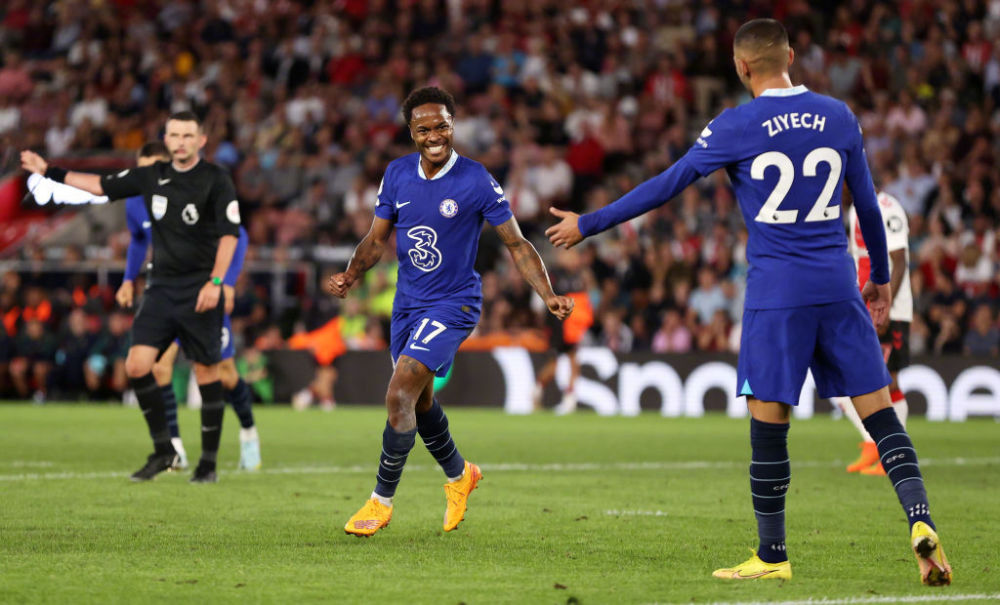 游泳赛事刷新多项纪录